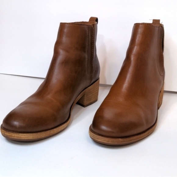 NWOT Kork-Ease Mindo Brown Leather Ankle Booties Chelsea Boots Heeled Size 10 - Picture 2 of 13